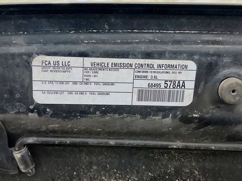 Used 2021 Jeep Gladiator Overland image 26