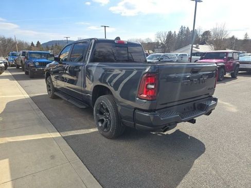 New 2026 RAM 1500 Express AWD/4WD image 4