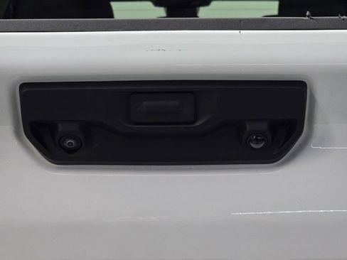 Used 2024 Chevrolet Silverado 2500 LT w/ Convenience Package image 12