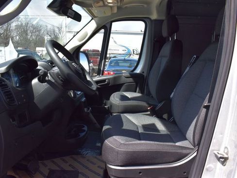 New 2025 RAM ProMaster 2500 w/ Convenience Group image 15