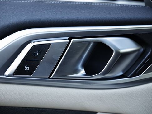 New 2026 BMW 430i 430i w/ M Sport Package image 17