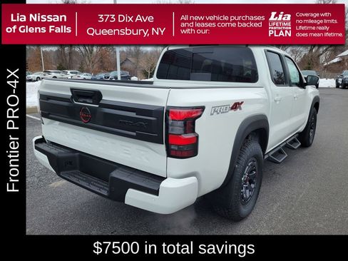 New 2025 Nissan Frontier PRO-4X image 3