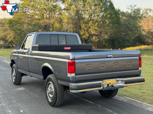 Used 1989 Ford F250 XL 2dr 4WD Standard Cab LB image 6