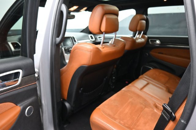 Used 2018 Jeep Grand Cherokee SRT AWD/4WD image 13