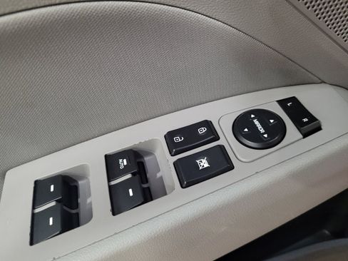 Used 2020 Hyundai Elantra Value Edition FWD image 27