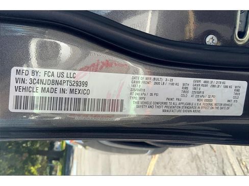 Used 2023 Jeep Compass Altitude image 33