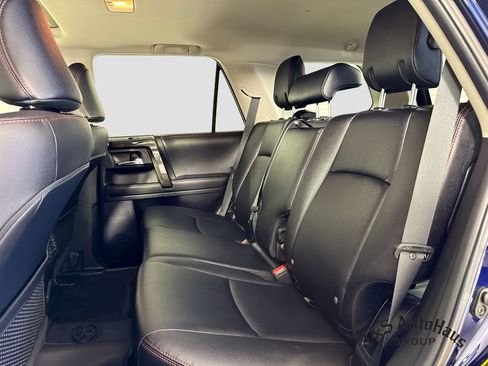 Used 2024 Toyota 4Runner TRD Off-Road Premium w/ Moonroof Package AWD/4WD image 28