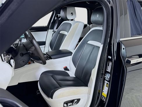 Used 2022 Rolls-Royce Ghost w/ Ghost Package AWD/4WD image 14