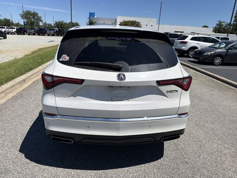 Used 2023 Acura MDX FWD w/ Technology Package image 9