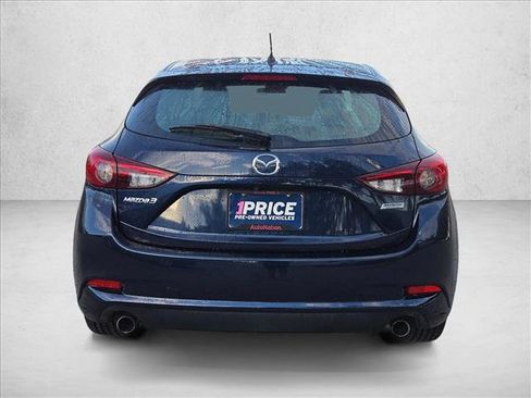 Used 2018 MAZDA MAZDA3 Touring FWD image 7