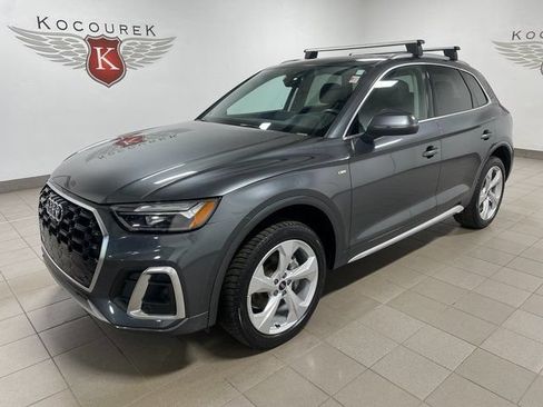 Used 2023 Audi Q5 2.0T Premium Plus w/ Premium Plus Package AWD/4WD image 3