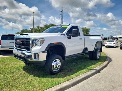 Used 2023 GMC Sierra 3500 Pro AWD/4WD image 2
