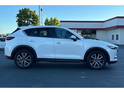 Used 2018 MAZDA CX-5 Touring w/ Preferred Equipment Package image 3