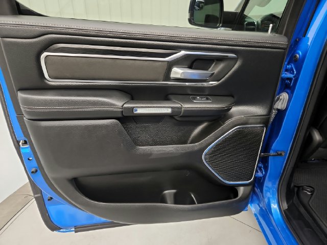 Used 2024 RAM 1500 Laramie AWD/4WD image 19