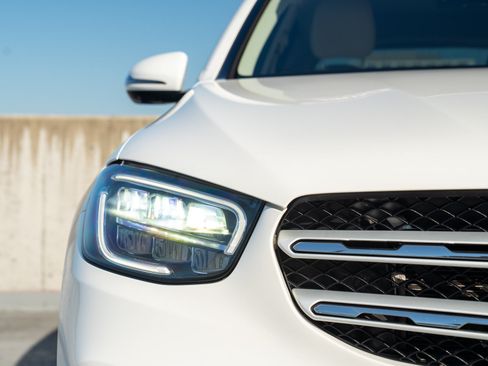 Used 2022 Mercedes-Benz GLC 300 4MATIC image 8