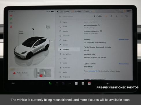 Used 2022 Tesla Model Y Long Range image 23