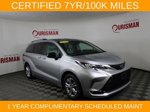 Used 2023 Toyota Sienna XSE AWD/4WD image 11