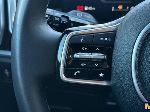 Used 2024 Kia Sorento SX image 28