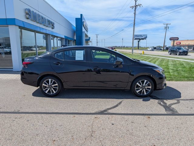 Used 2025 Nissan Versa SV FWD image 2