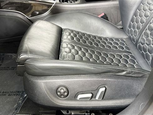 Used 2016 Audi RS 7 Prestige w/ Driver Assistance Package image 25