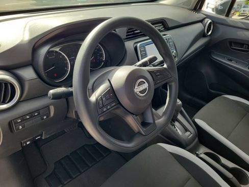 Used 2025 Nissan Versa S w/ Trunk Package FWD image 16