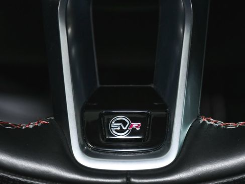 Used 2022 Jaguar F-PACE SVR AWD/4WD image 37