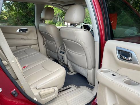 Used 2015 Nissan Pathfinder SL w/ SL Premium Package AWD/4WD image 17