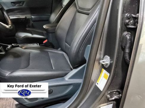 Used 2025 Ford Maverick Lariat w/ Black Appearance Package AWD/4WD image 24