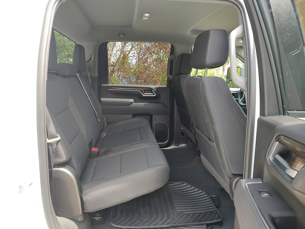 Used 2025 Chevrolet Silverado 2500 LT w/ Convenience Package AWD/4WD image 41