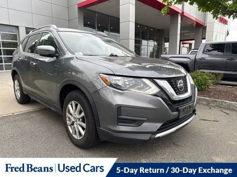 Used 2018 Nissan Rogue SV AWD/4WD image 1