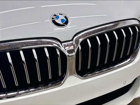 Used 2023 BMW 540i w/ M Sport Package RWD image 31