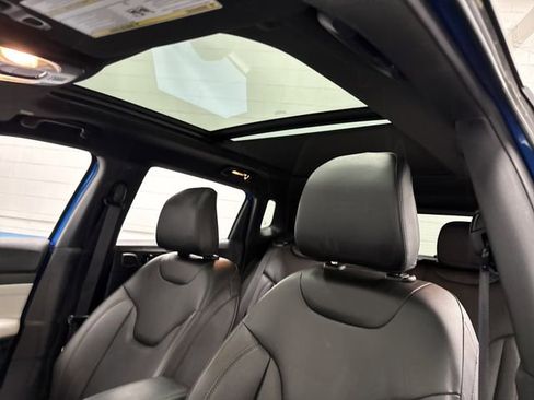 Used 2024 Jeep Compass Limited w/ Sun and Sound Group image 7