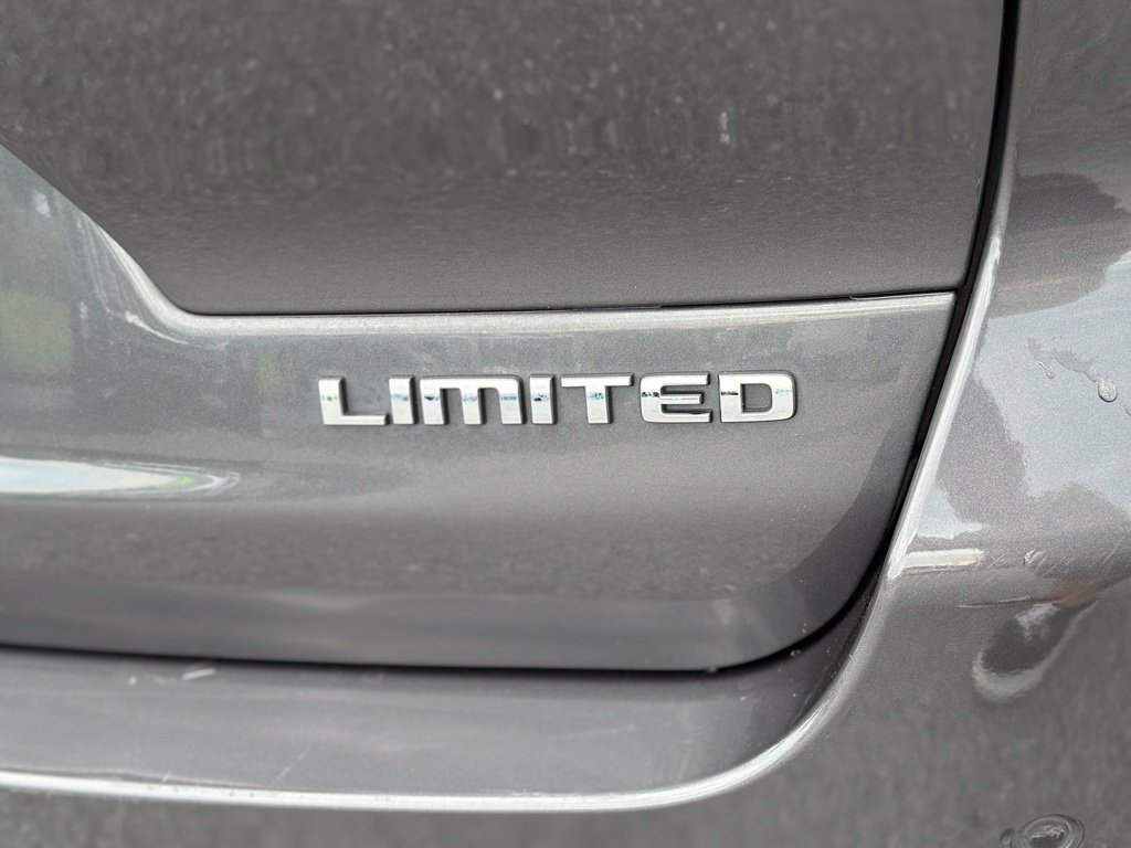 Used 2022 Jeep Grand Cherokee L Limited AWD/4WD image 49