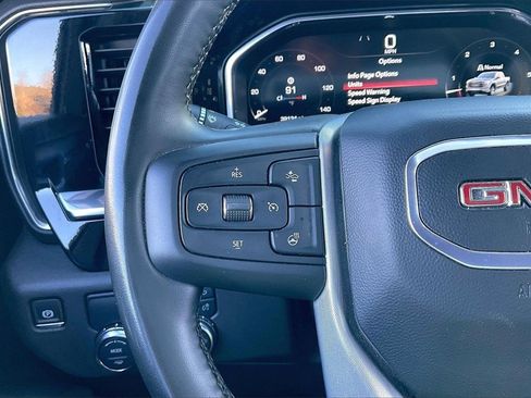 Used 2025 GMC Sierra 1500 SLT image 18