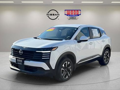 Certified 2025 Nissan Kicks SV image 7