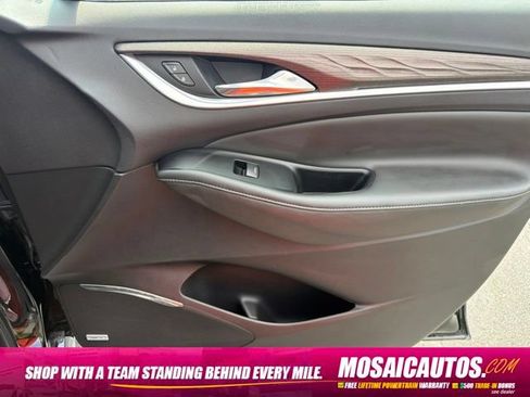 Used 2024 Buick Enclave Avenir w/ Avenir Technology Package AWD/4WD image 9