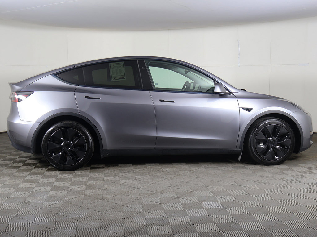 Used 2025 Tesla Model Y Long Range AWD/4WD image 21