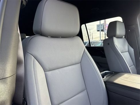 New 2026 GMC Yukon XL Elevation image 25