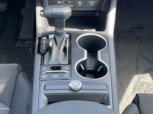 New 2026 Kia K5 LXS FWD image 16