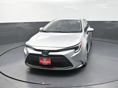 Certified 2024 Toyota Corolla LE w/ LE Convenience Package FWD image 2