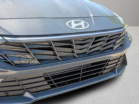 New 2026 Hyundai Elantra SE FWD image 20