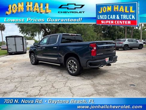 Used 2023 Chevrolet Silverado 1500 High Country w/ Technology Package AWD/4WD image 8