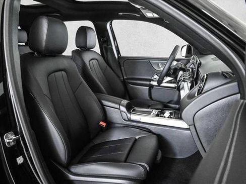 New 2026 Mercedes-Benz GLB 250 4MATIC image 23