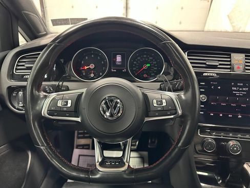 Used 2020 Volkswagen GTI SE FWD image 18