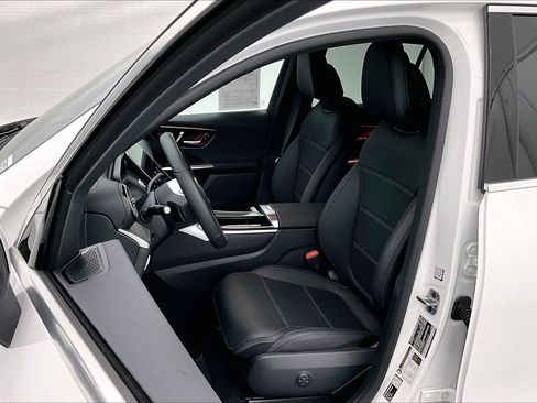 Used 2026 Mercedes-Benz GLC 300 image 16