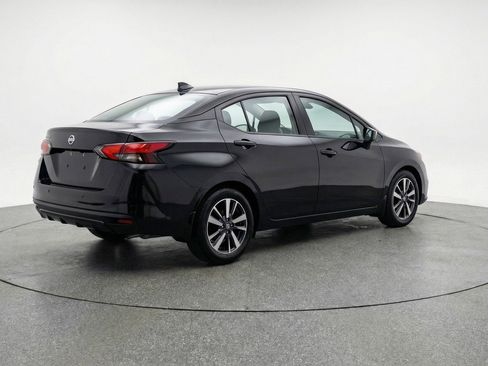 Used 2025 Nissan Versa SV image 9