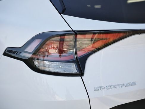 Used 2024 Kia Sportage X-Line w/ X-Line Premium Package image 6