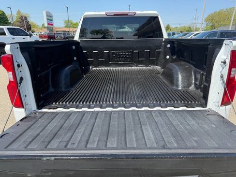 Used 2020 Chevrolet Silverado 1500 Custom Trail Boss w/ Custom Convenience Package AWD/4WD image 12