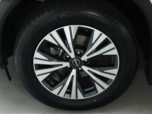 Used 2023 Nissan Rogue SV w/ SV Premium B Package AWD/4WD image 41