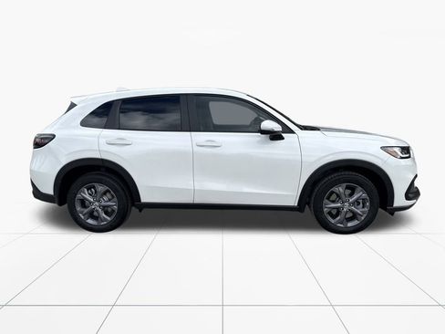 New 2026 Honda HR-V LX image 9